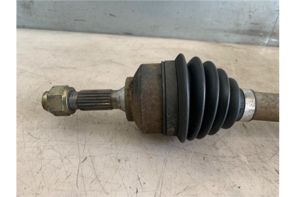 Recambio de palier delantero derecho para citroen c2 1.4 hdi referencia OEM IAM 3273ET  