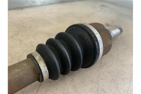 Recambio de palier delantero derecho para citroen c2 1.4 hdi referencia OEM IAM 3273ET  