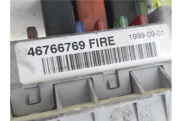 Recambio de caja reles para fiat ii punto (188) berlina 1.2 60 (188.030, .050, .130, .150, .230, .250) referencia OEM IAM 467667