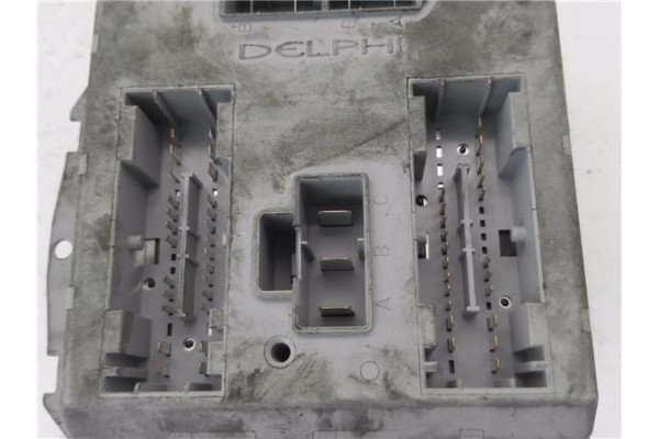 Recambio de caja reles para fiat ii punto (188) berlina 1.2 60 (188.030, .050, .130, .150, .230, .250) referencia OEM IAM 467667