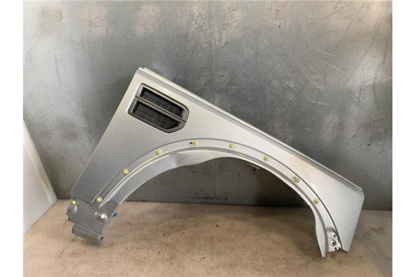 Recambio de aleta delantero derecha para land rover discovery 2.7 td referencia OEM IAM ASB780020  