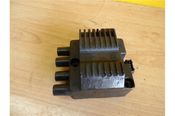 Recambio de bobina encendido para opel corsa b 1.4 i referencia OEM IAM 1208063 0221503015 