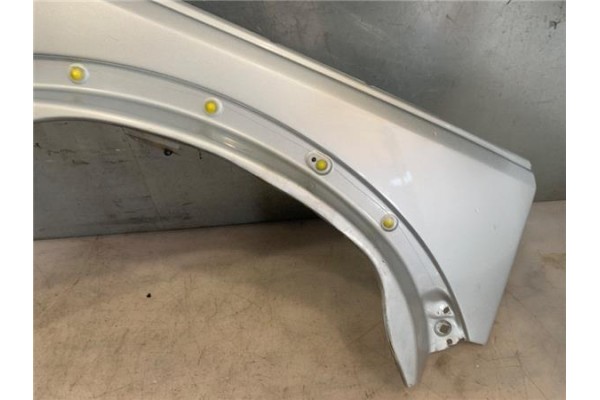 Recambio de aleta delantero derecha para land rover discovery 2.7 td referencia OEM IAM ASB780020  