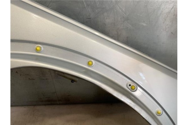 Recambio de aleta delantero derecha para land rover discovery 2.7 td referencia OEM IAM ASB780020  