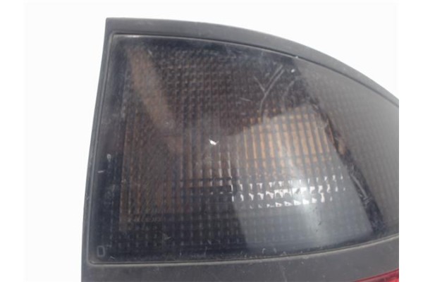 Recambio de piloto trasero derecho para renault laguna (b56) referencia OEM IAM   