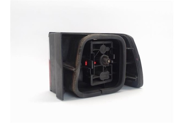 Recambio de piloto trasero izquierdo para citroen xantia berlina referencia OEM IAM 95668015  