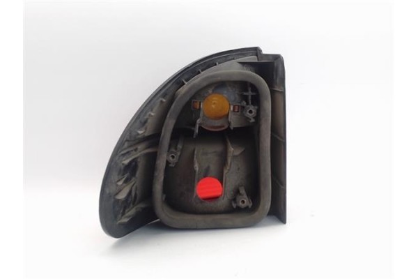 Recambio de piloto trasero derecho para renault laguna (b56) referencia OEM IAM   