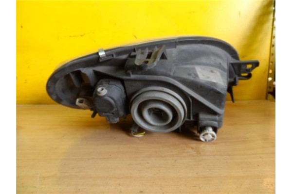 Recambio de faro delantero izquierdo para citroen saxo 1.5 d referencia OEM IAM 6204W2  