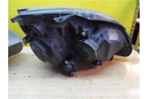 Recambio de faro delantero izquierdo para renault clio ii fase ii (b/cb0) 1.4 pack authentique referencia OEM IAM 7701054058  