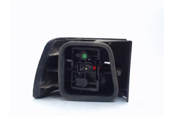 Recambio de piloto trasero derecho para citroen xantia berlina referencia OEM IAM 95668016  