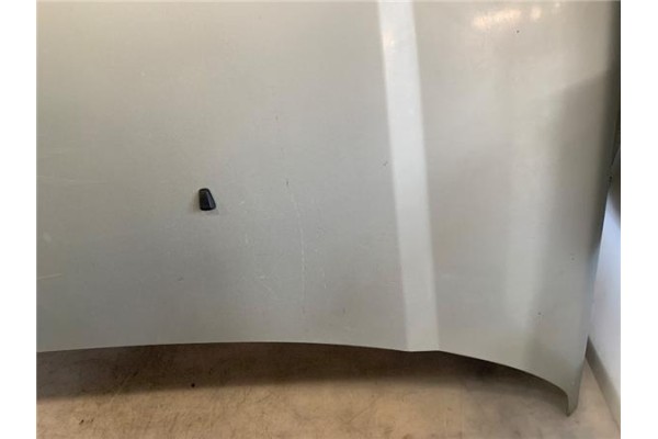 Recambio de capo para land rover discovery 2.7 td referencia OEM IAM BKA780040  