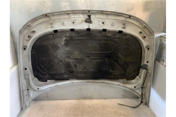Recambio de capo para land rover discovery 2.7 td referencia OEM IAM BKA780040  