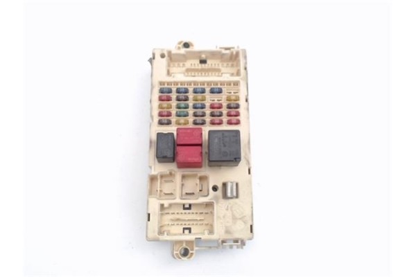 Recambio de caja fusibles/rele para fiat i punto (176) berlina referencia OEM IAM  (501209150060) 