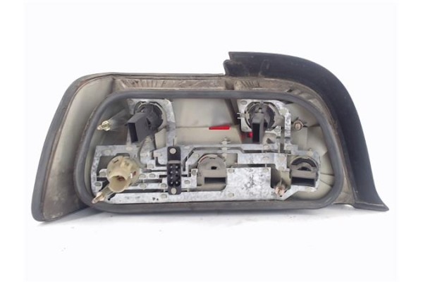 Recambio de piloto trasero derecho para bmw serie 3 coupe (e36) referencia OEM IAM 1393334 29540204 