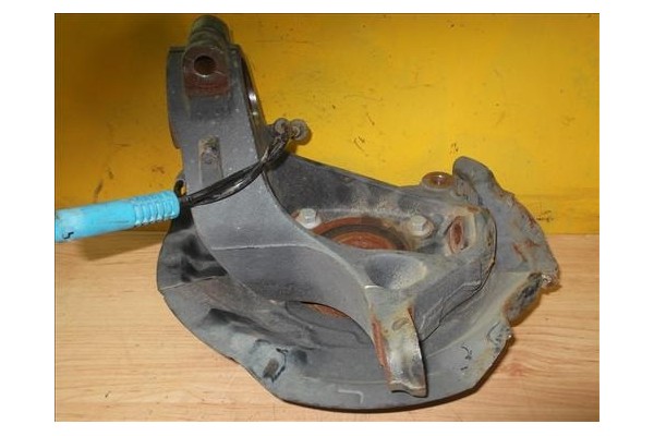 Recambio de mangueta delantero izquierda para mini one 1.4 95cv referencia OEM IAM 31216779795  