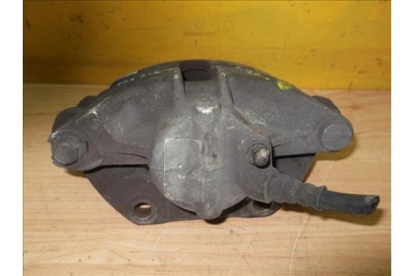 Recambio de pinza freno delantero derecha para renault kangoo i (f/kc0) 1.5 dci (kc07) referencia OEM IAM 7701207153  