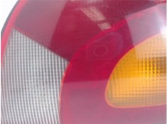 Recambio de piloto trasero derecho para ford fiesta berlina referencia OEM IAM 1044154  