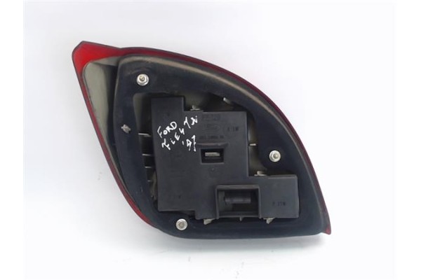 Recambio de piloto trasero derecho para ford fiesta berlina referencia OEM IAM 1044154  