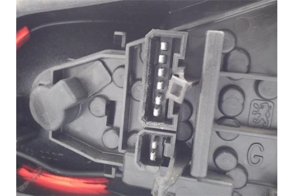 Recambio de piloto trasero izquierdo para peugeot 306 3/5 pt. / 4 pt. (s2) referencia OEM IAM   