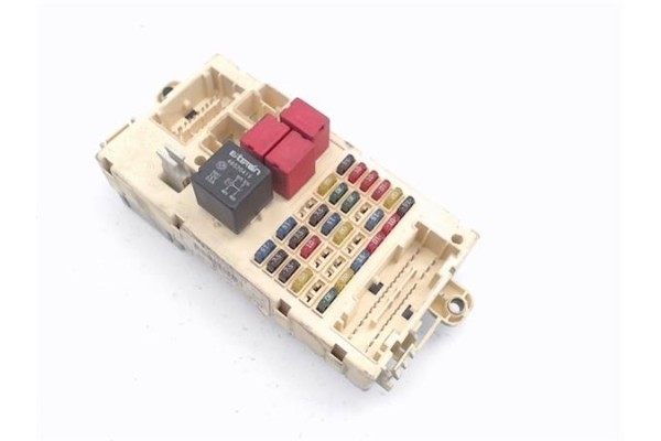 Recambio de caja fusibles/rele para fiat stilo (192) 1.6 16v referencia OEM IAM  (46797609NPL) 