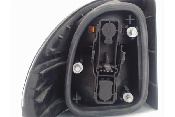 Recambio de piloto trasero derecho para renault laguna (b56) referencia OEM IAM   