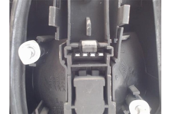 Recambio de piloto trasero derecho para renault laguna (b56) referencia OEM IAM   