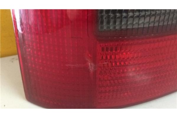 Recambio de piloto trasero izquierdo para audi a4 avant (b5) 1.6 referencia OEM IAM 084411945L  
