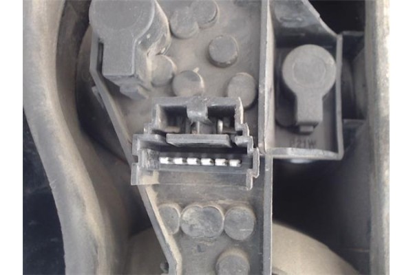 Recambio de piloto trasero derecho para renault laguna ii grandtour (kg0) referencia OEM IAM   