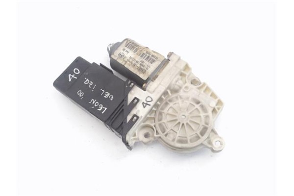 Recambio de motor elevalunas delantero izquierdo para seat leon (1m1) referencia OEM IAM (1J0959801F) (101480-202) 