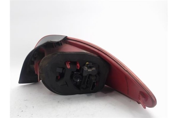 Recambio de piloto trasero izquierdo para peugeot 206 referencia OEM IAM 6350R9  