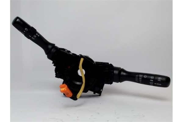 Recambio de mando intermitencia para toyota yaris (ncp1/nlp1/scp1) 1.4 d-4d referencia OEM IAM   