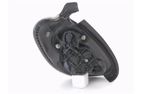 Recambio de piloto trasero derecho para fiat bravo (182) 1.9 jtd referencia OEM IAM 46538352  