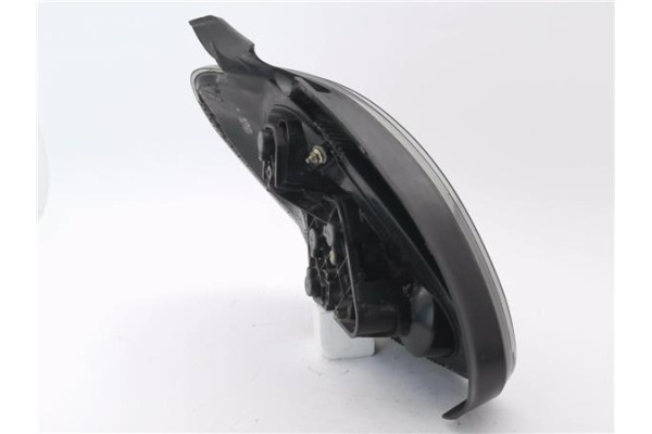 Recambio de piloto trasero derecho para fiat bravo (182) 1.9 jtd referencia OEM IAM 46538352  