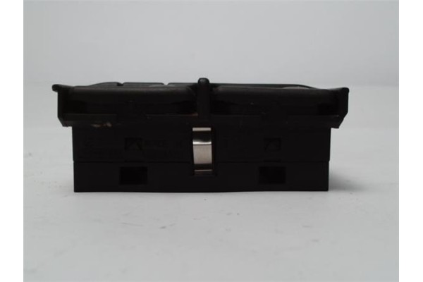 Recambio de mando elevalunas para bmw serie 5 berlina (e34) 2.0 520i (95kw) referencia OEM IAM 1379075  