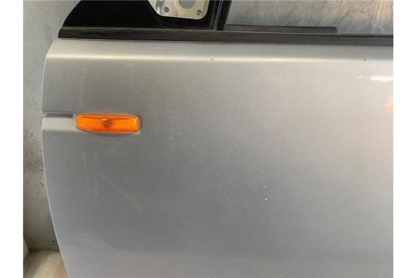 Recambio de puerta delantero izquierda para land rover discovery 2.7 td referencia OEM IAM BDA780110  