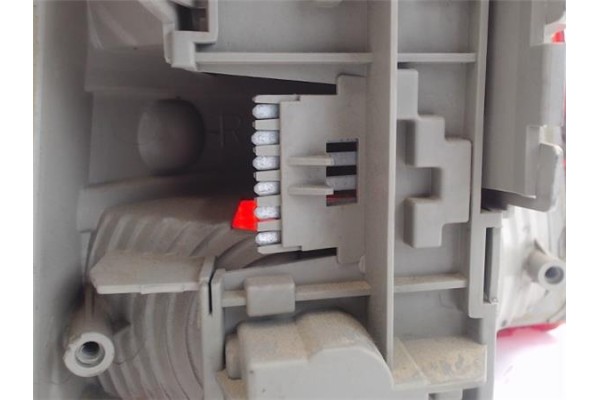 Recambio de piloto trasero derecho para opel astra f berlina 1.4 referencia OEM IAM 1222006  