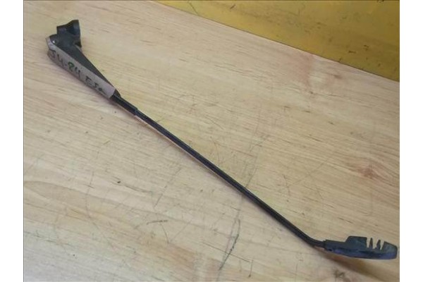 Recambio de brazo limpiaparabrisas delantero para pegaso j4 -1100 cap combi 1.8 d referencia OEM IAM   