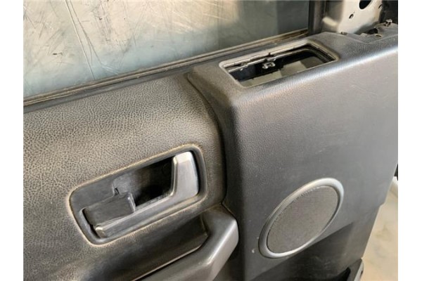 Recambio de puerta delantero izquierda para land rover discovery 2.7 td referencia OEM IAM BDA780110  