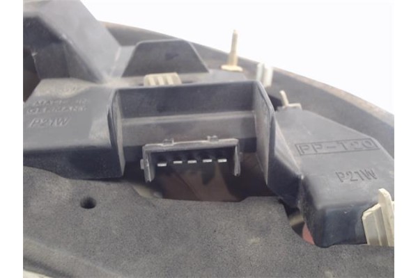 Recambio de piloto trasero derecho para ford ka (ccq) referencia OEM IAM 13N004AB  
