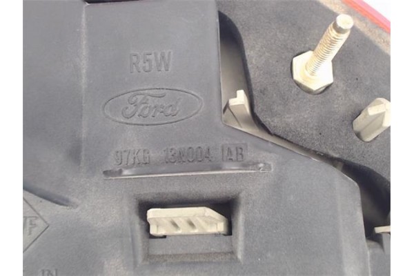 Recambio de piloto trasero derecho para ford ka (ccq) referencia OEM IAM 13N004AB  