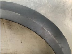 Recambio de moldura aleta delantero derecha para land rover discovery 2.7 td referencia OEM IAM LR007053  