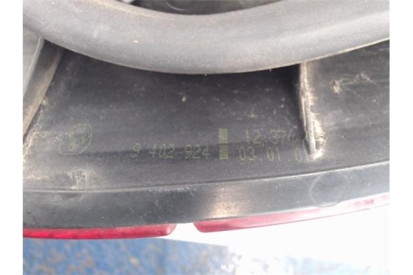 Recambio de piloto trasero derecho para bmw serie 3 e36 compact sin definir referencia OEM IAM 9402924  82199402924 , BMW