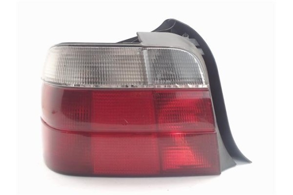 Recambio de piloto trasero derecho para bmw serie 3 e36 compact sin definir referencia OEM IAM 9402924  82199402924 , BMW