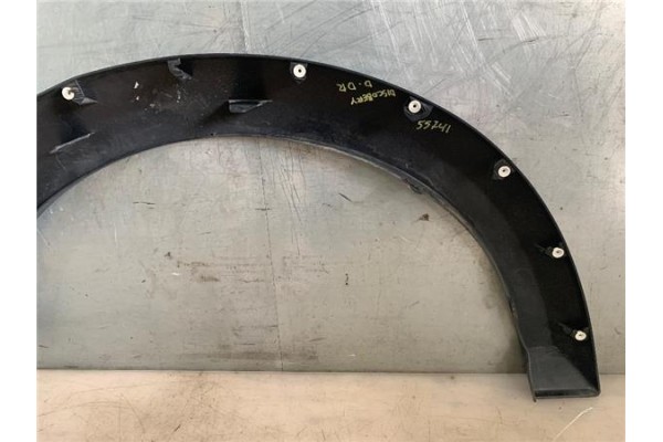 Recambio de moldura aleta delantero derecha para land rover discovery 2.7 td referencia OEM IAM LR007053  