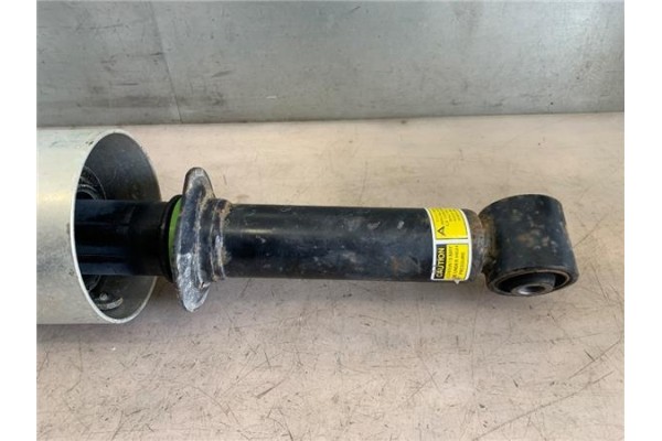 Recambio de amortiguador delantero derecho para land rover discovery 2.7 td referencia OEM IAM RNB501250  