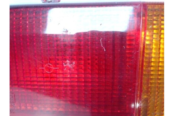 Recambio de piloto trasero derecho para peugeot 205 berlina referencia OEM IAM 635129  