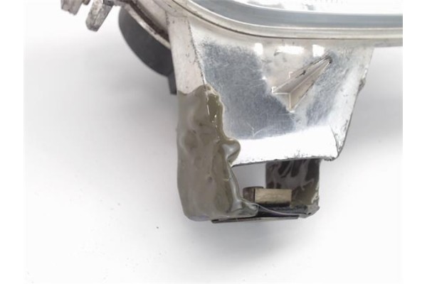 Recambio de faro antiniebla derecho para citroen xsara berlina referencia OEM IAM 67721045 6205R4 