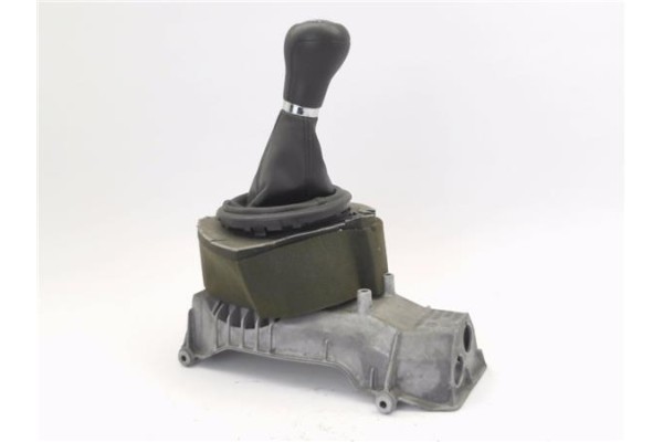 Recambio de palanca de cambio para audi a2 (8z) 1.4 referencia OEM IAM 8Z0711246A  