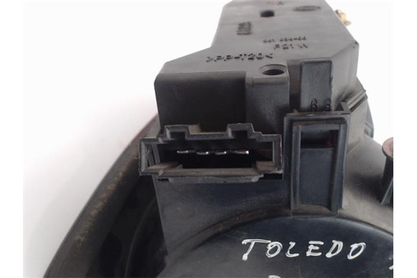 Recambio de piloto trasero derecho para seat toledo (1l) referencia OEM IAM 1L0945096F 961638-00 