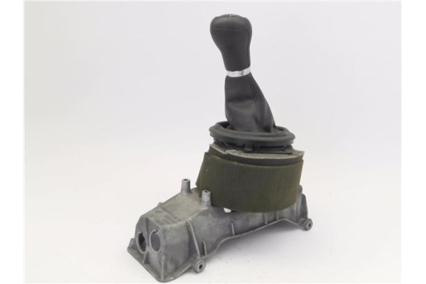Recambio de palanca de cambio para audi a2 (8z) 1.4 referencia OEM IAM 8Z0711246A  